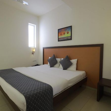 Ixora Suites Бенґалуру Екстер'єр фото