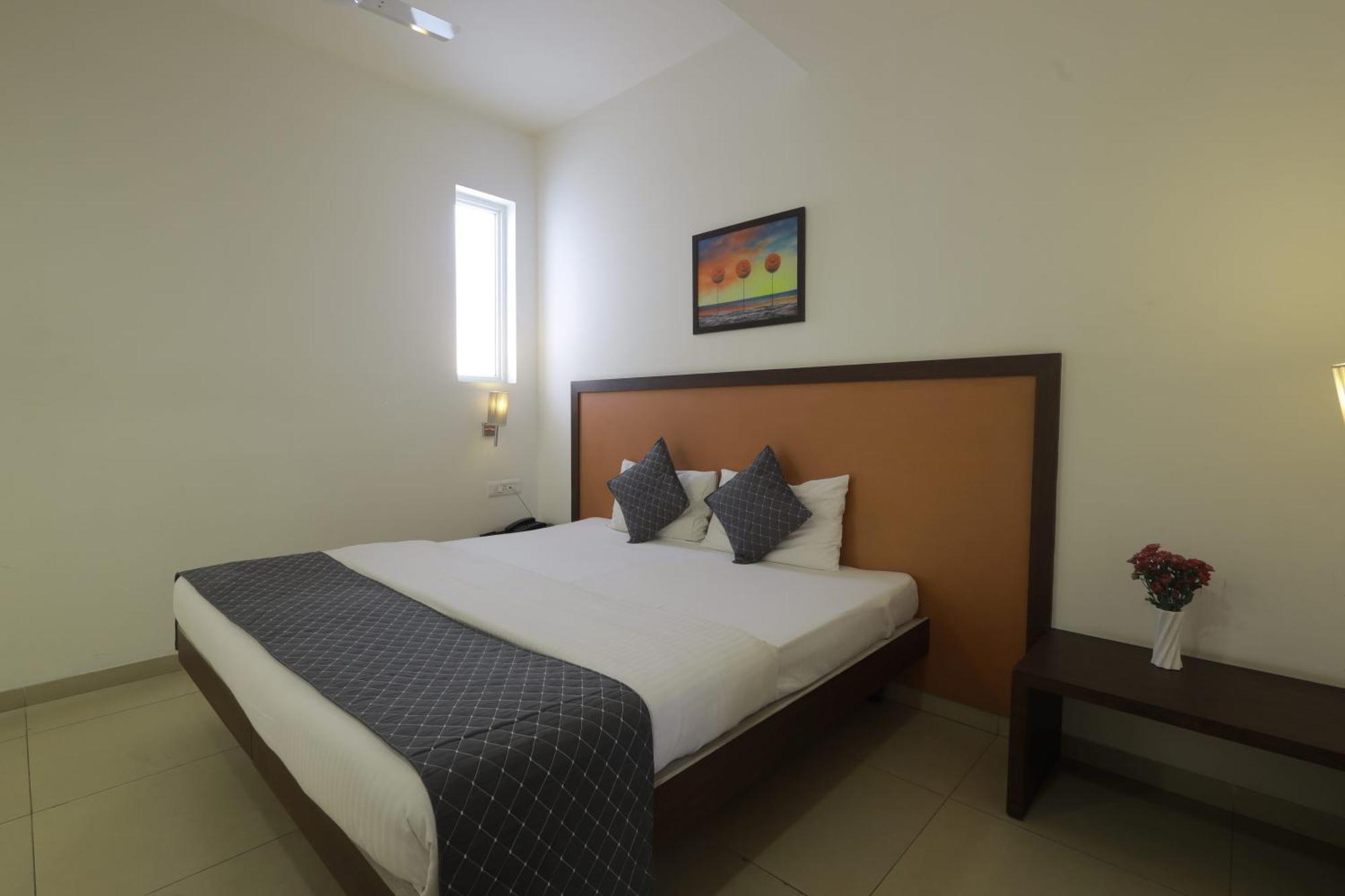 Ixora Suites Бенґалуру Екстер'єр фото