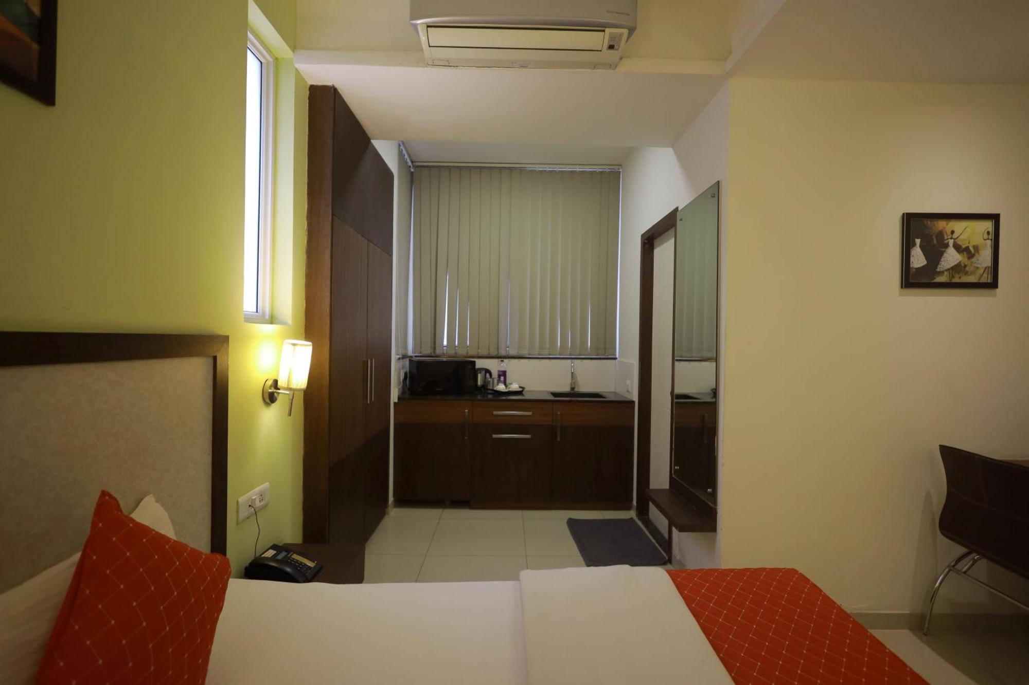 Ixora Suites Бенґалуру Екстер'єр фото