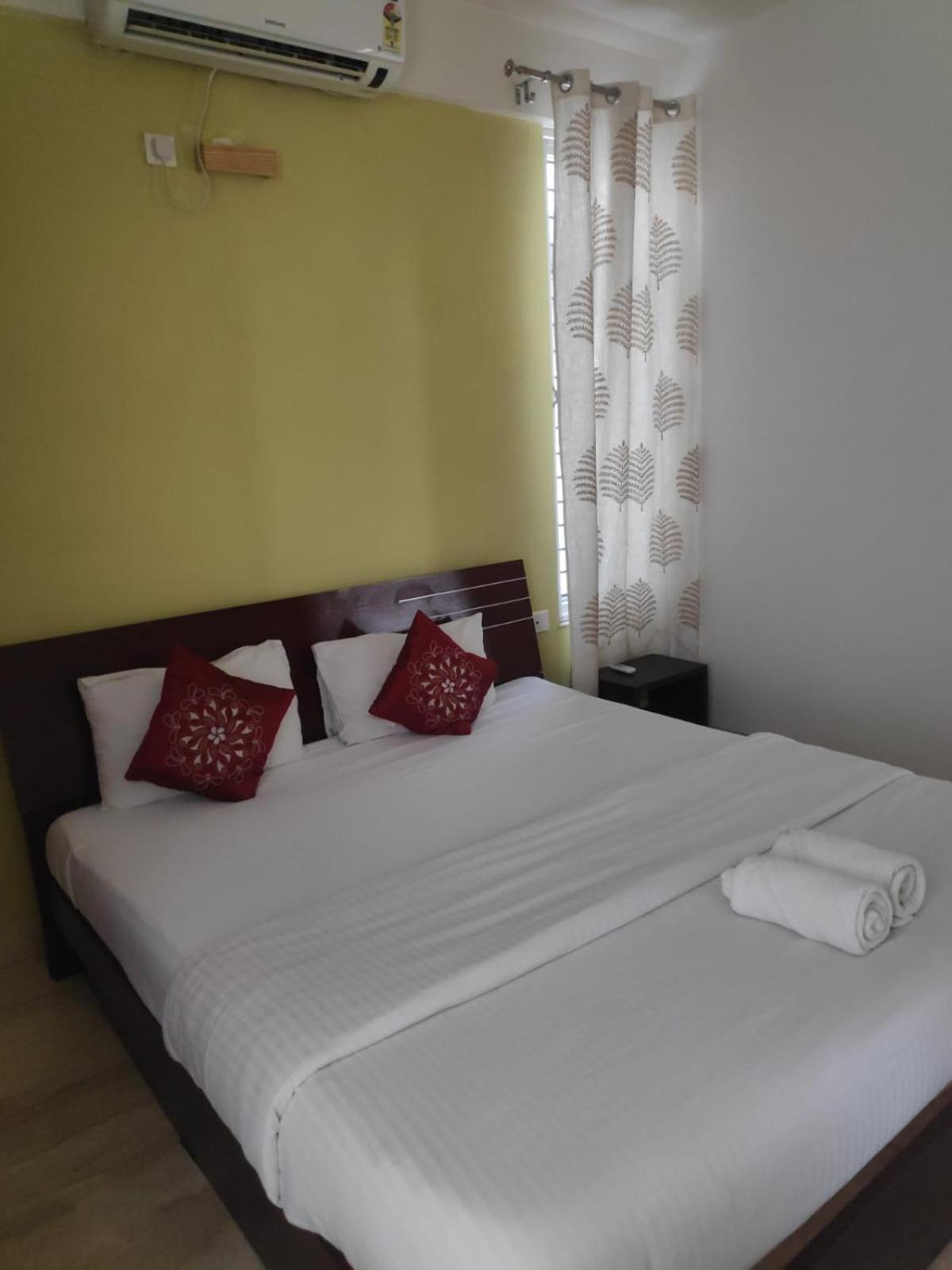 Ixora Suites Бенґалуру Екстер'єр фото